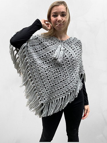 Tulip Square Poncho photo 2