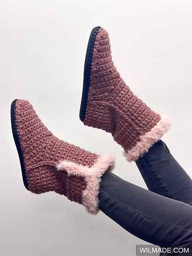 Hugg Botties Shoes photo 2