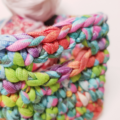 Ravelry Rectangular basket pattern by WithLoveFeli