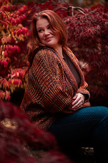 Model is wearing a size 51" with 4" positive ease