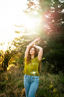 Model wearing size 41" with 4" ease © Wool & Pine