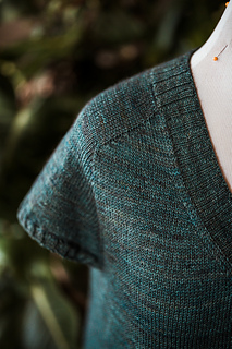 seamless, contiguous sleeves 
