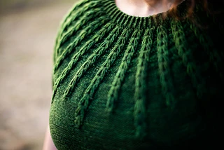 Shown with -2.5" of negative ease on a 47" bust