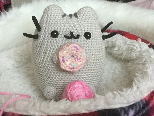 Pusheen the Cat (crochet) - Crafty Foxette