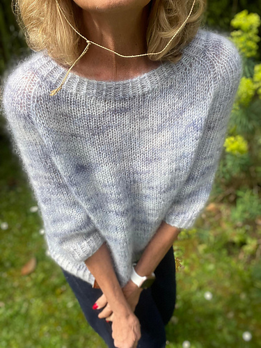 Valeria Genser - Lucy Bogart