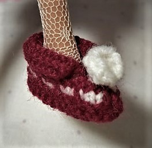 1:12th scale ladies slippers c. 1920 photo 3