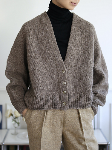 Ravelry: Puro Cardigan pattern by Rui Yamamuro