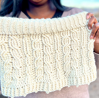 Shown in Yarn Citizen Unity Worsted in Natural