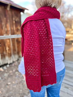 Shown in Harmony Fingering in Garnet