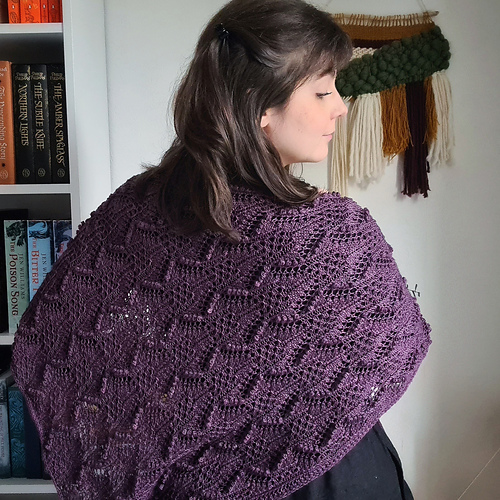Telesto shawl photo 3