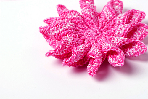 Ravelry: 12 Spikes Flower pattern by Sweet Crocheterie