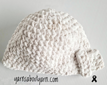 Buckle Up Beanie - Bernat Blanket Yarn, Colour: Beach Foam
