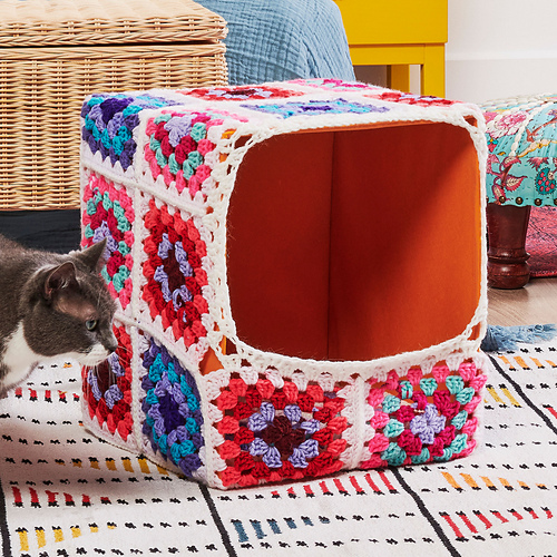 Pawsome Patchwork Granny Square Pet Bed - Red Heart Design Team