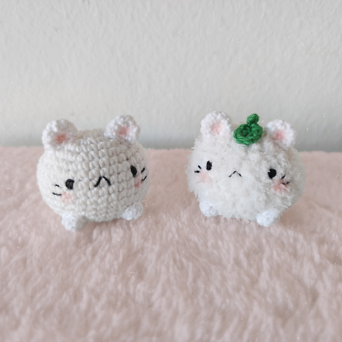 Fluffy mochi kitty - Pei Xing van Dijen