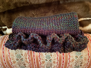 Creates a heavy and thick fabric.