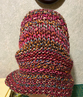 Linen stitch enhances variegated yarn.