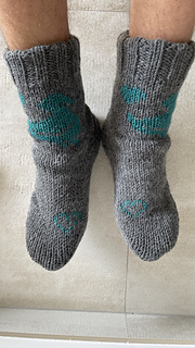 Ravelry: Двухсторонние носки с Утками и Сердечками pattern by Olga ...