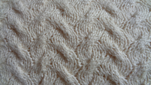 "Sand Wind" cable stitch pattern up close