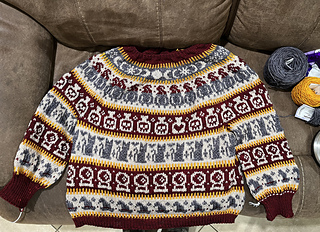 Sweater finished:partying_face::heart::jack_o_lantern: