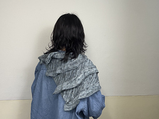 使用糸：
Enjoy!Knitting hygge
Basic sock (Meriono75%, Nylon25%)
Color: Fog Linen