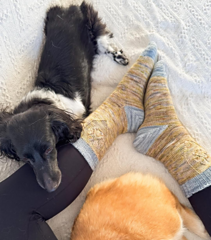 Test knit by Jess @ knits.jess93 featuring adorable Isla.