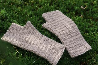 crocheted fingerless gloves