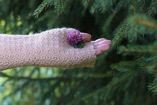 crocheted fingerless gloves