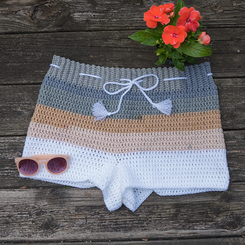 The Beachside Shorts