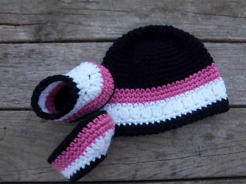 Newborn Baby Shoes and Hat photo 4