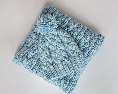 Ravelry: Braided Cable Knit Scarf pattern by Leelee Knits
