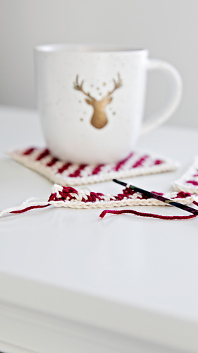 Ravelry: Candy Cane Coasters pattern by Leelee Knits