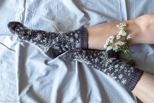 Ravelry: Arctic Blizzard pattern by Katrine Birkenwasser