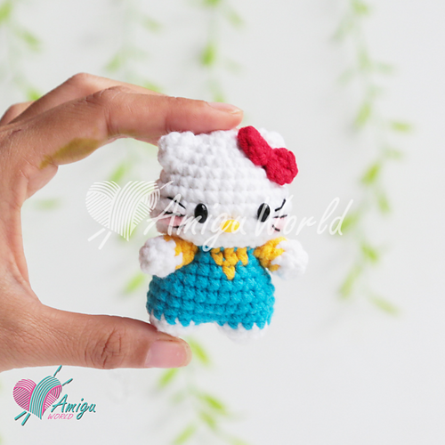 Tiny Hello Kitty Keychain
