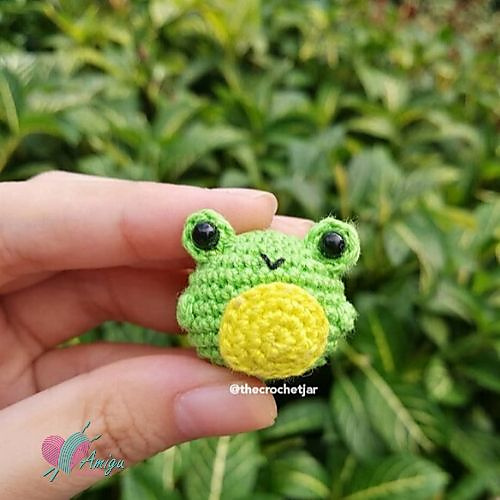 Tiny Frog Keychain