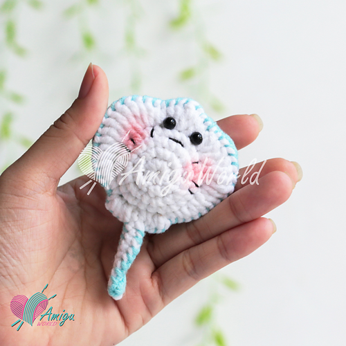 Tiny Stingray Keychain