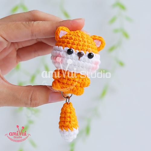 Ravelry: Tiny Fox Keychain pattern by Ami Ami