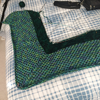 Removed center back.
Add more colorwork.