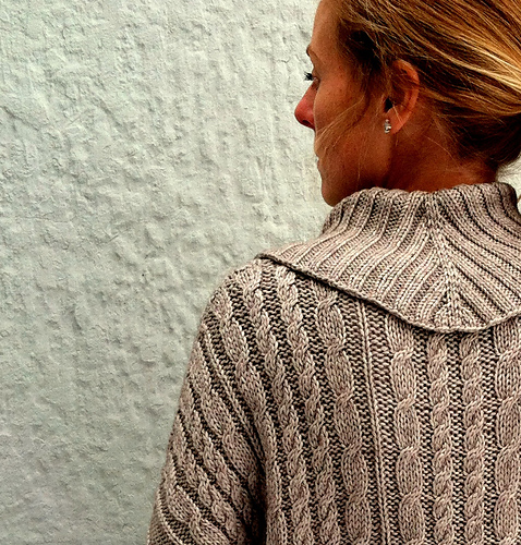Ravelry: Chloe pattern by Amy Miller