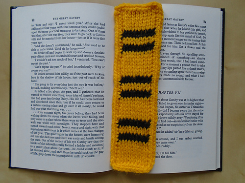 Hogwarts Scarf Bookmark photo 3