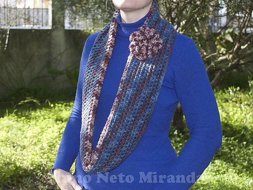 Two Colored Crochet Cowl photo 2