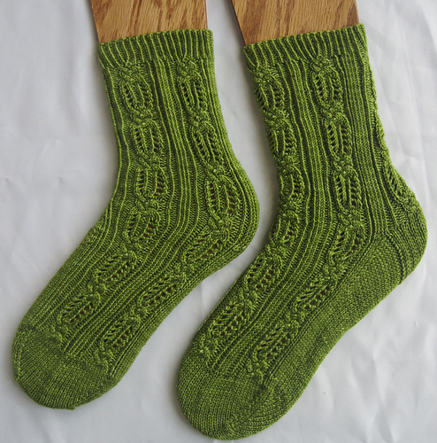 Mogami Cable Lace Socks