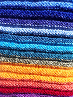 The reverse side of the scarf.