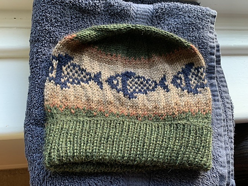 Luen som er borte og fisker - byalyssatrying2knit