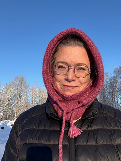 Drops Air 14 Ljung
Size: Medium