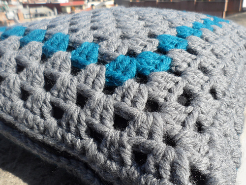 Rapido granny square pillow photo 1
