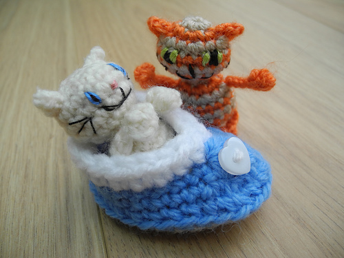 Kitten Snuggly Slipper photo 3