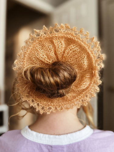 Vanilla scrunchie