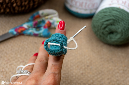 Finger Cuff Yarn Guide photo 5