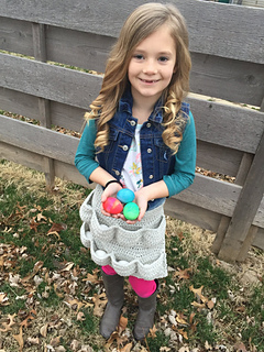 Crochet egg collecting apron