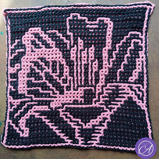 Interlocking crochet sample by Henriette Van Wyck
